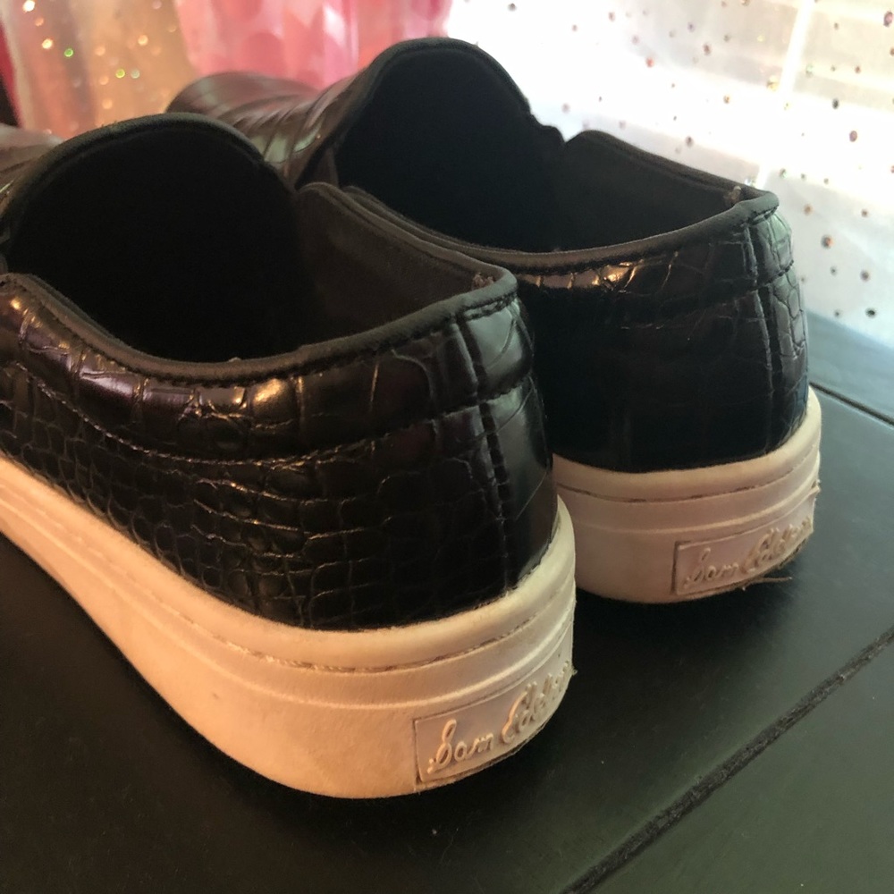 Sam Edelman Black Snakeskin Slip On - Picture 4 of 4